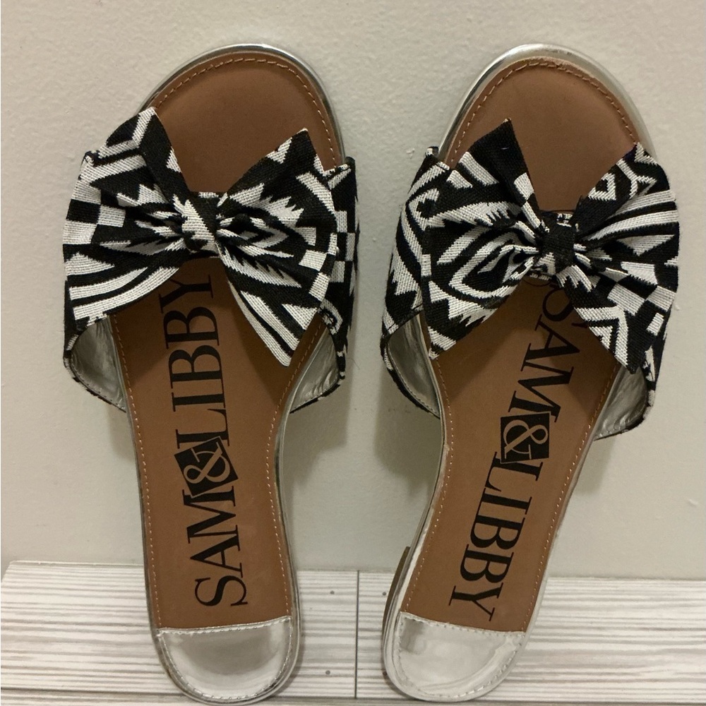 Sam & Libby Black and White Patterned Bow Sandals